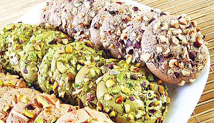 شیرینی قرابیه بادام و گردو